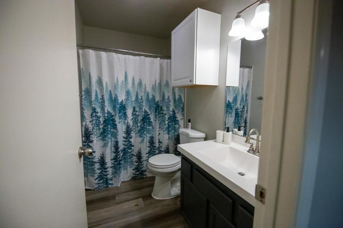 Stylish1 Bed 1 Bath Apartment アンカレッジ エクステリア 写真