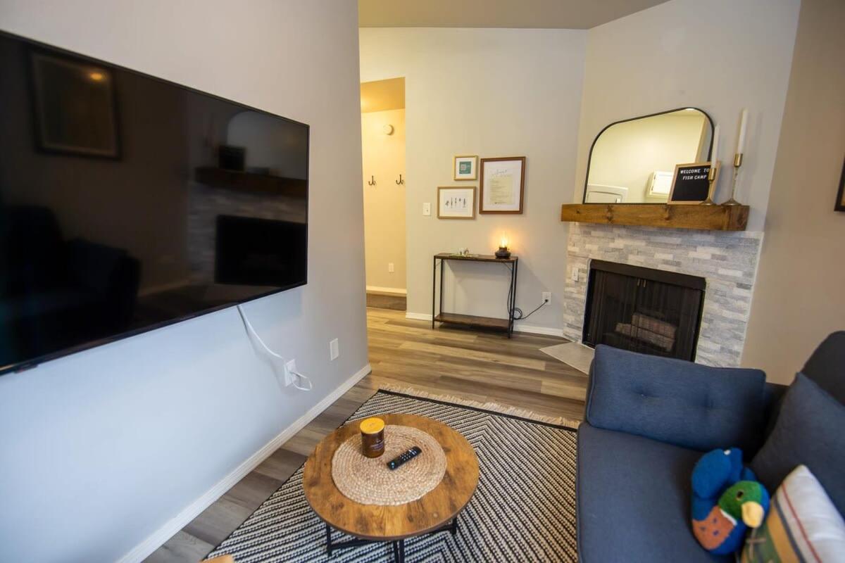 Stylish1 Bed 1 Bath Apartment アンカレッジ エクステリア 写真